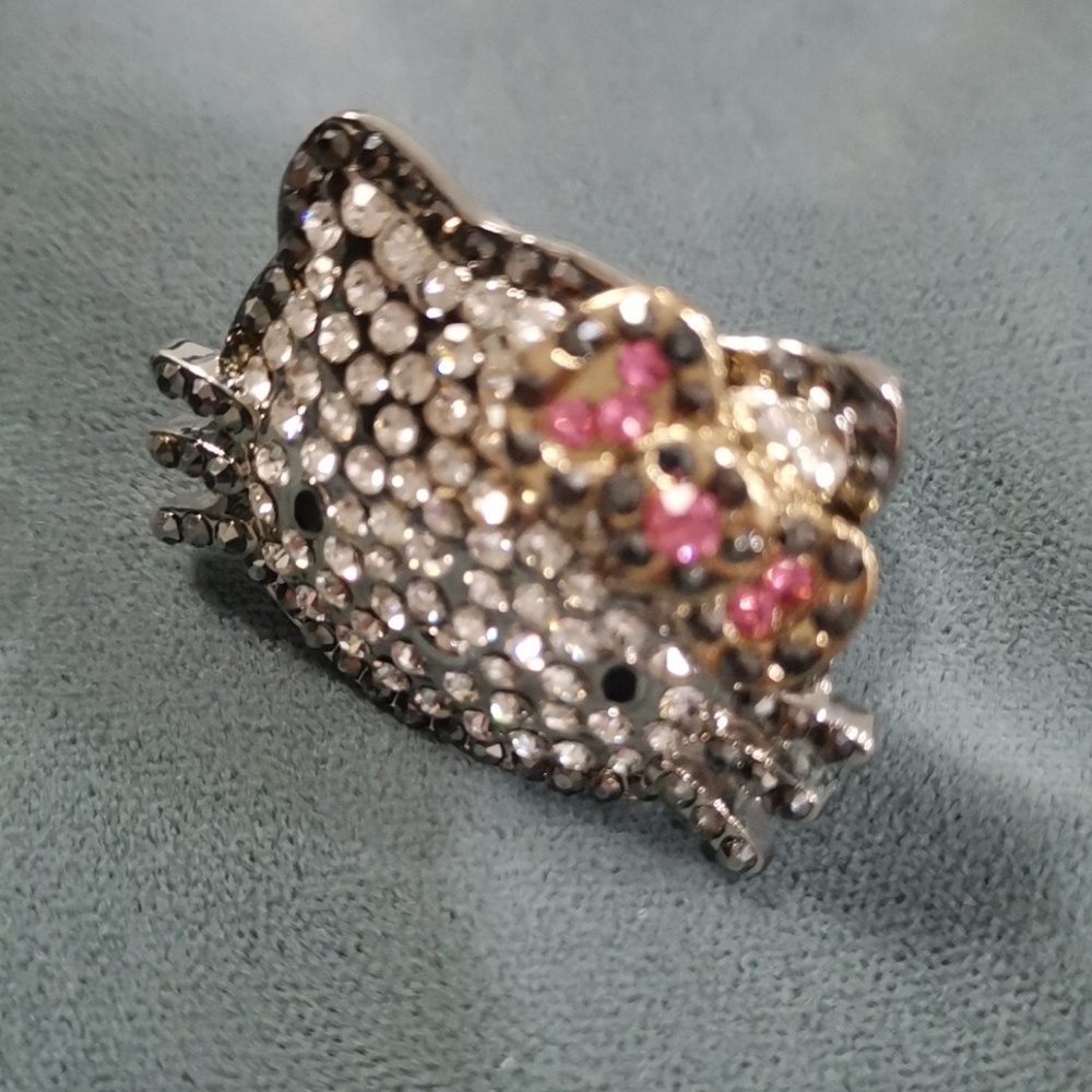 Hello Kitty Ring - Picture 4 of 8